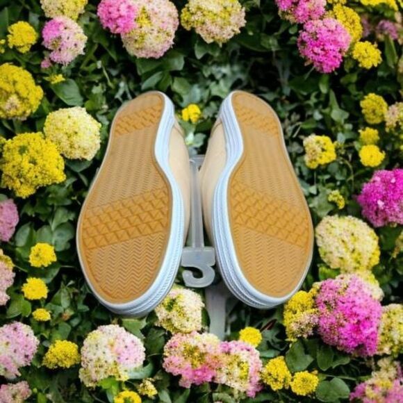 Universal Thread Orange Lace-Up Shoes! - Picture 9 of 9